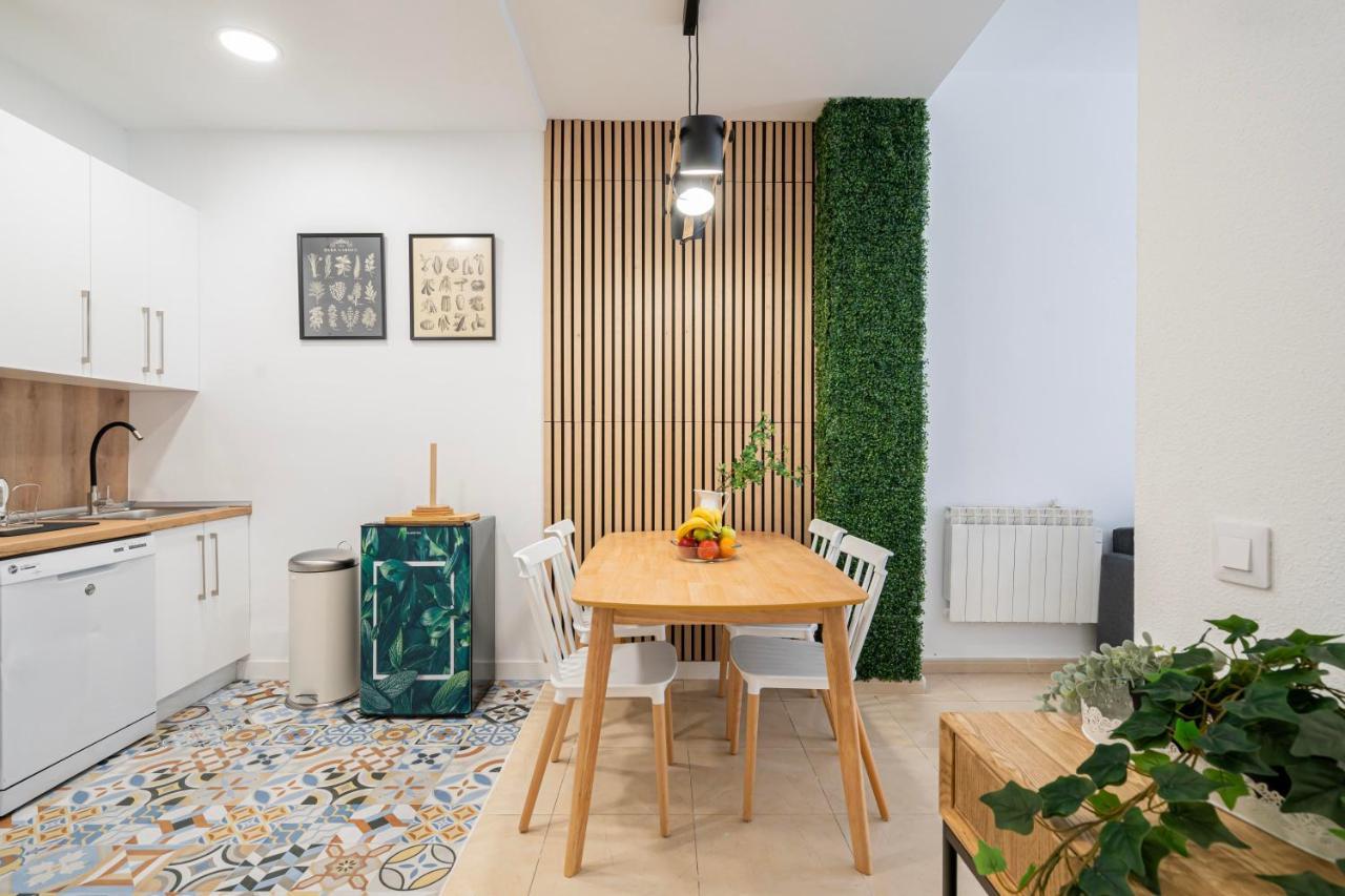 For You Rentals Elegante Y Bonito Apartamento Temporal En El Corazon De Madrid Inf1C Exterior foto